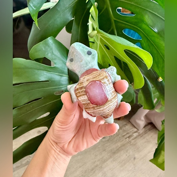 Stone Turtle Figurine - Picture 2 of 7